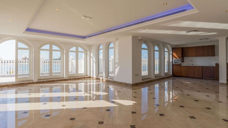 Villa Exclusive - Palm Jumeirah, Dubai, UAE value for sale For Super Rich