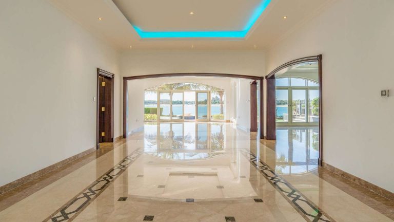 Villa Exclusive - Palm Jumeirah, Dubai, UAE luxury for sale For Super Rich